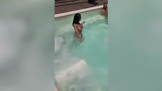 Anteprima Del Video: Milf Tettona Scopa Un Fortunato Ventenne