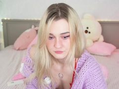 Amateur Blonde Teen Plays Solo With Toy Webcam Porn