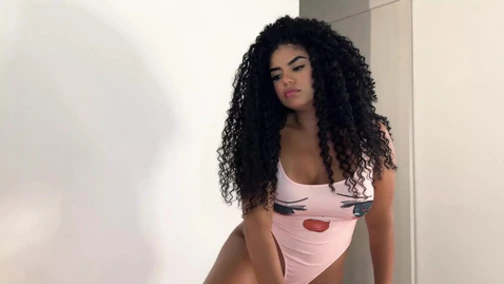 Hard Fuck For Latina Stepdaughter Gives Her Uncontrollable Squirting Orgasms
