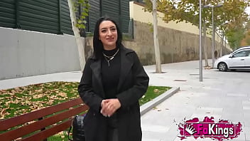 Sex Tour In Madrid For The Horny Valencian Nelia Estrada. Another Monument To The Capital!