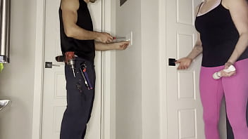 Plumber- Electrician Flashing – Hot MILF Want Handyman&rsquo_s Cock After Teasing Naked For Him