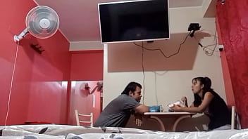 Huye De Su Casa, La Pillo Invitando La A Mi Departamento, Y Despu&eacute_s De Ofrecerle Alojamiento Y Una Rica Comida, Me Paga Con Su Culo Para Cobrarme Mi Gran Apoyo, Toma Perra, Uff Quedate A Vivir, Techo Y Comida M&aacute_s Follada Segura